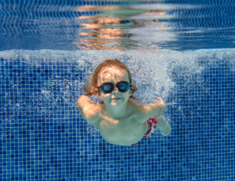 Férias escolares exigem maior cuidado com a utilização da piscina